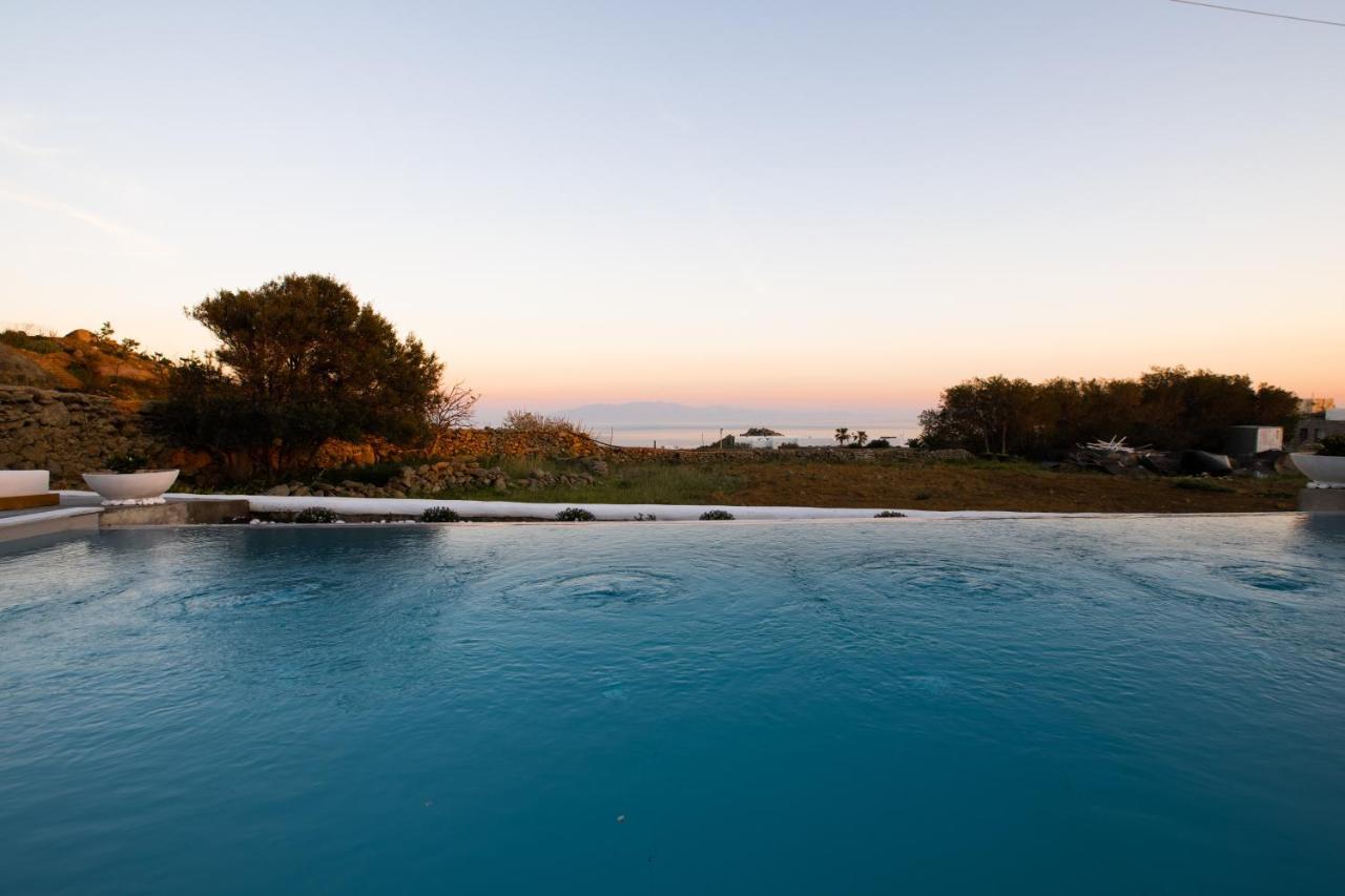 Tiffanys Villas Mykonos Town ภายนอก รูปภาพ